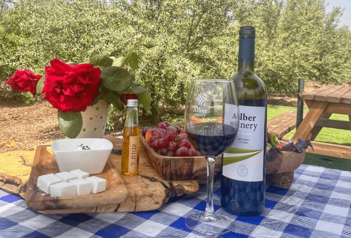 Alber Winery / Bustan Ivri winery